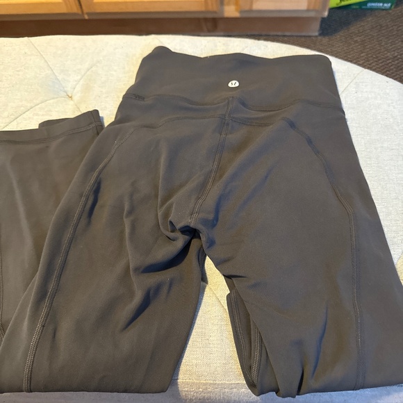 Lululemon Crop Leggings - Picture 1 of 3